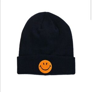 NWT AVIATOR NATION NAVY SMILEY BEANIE